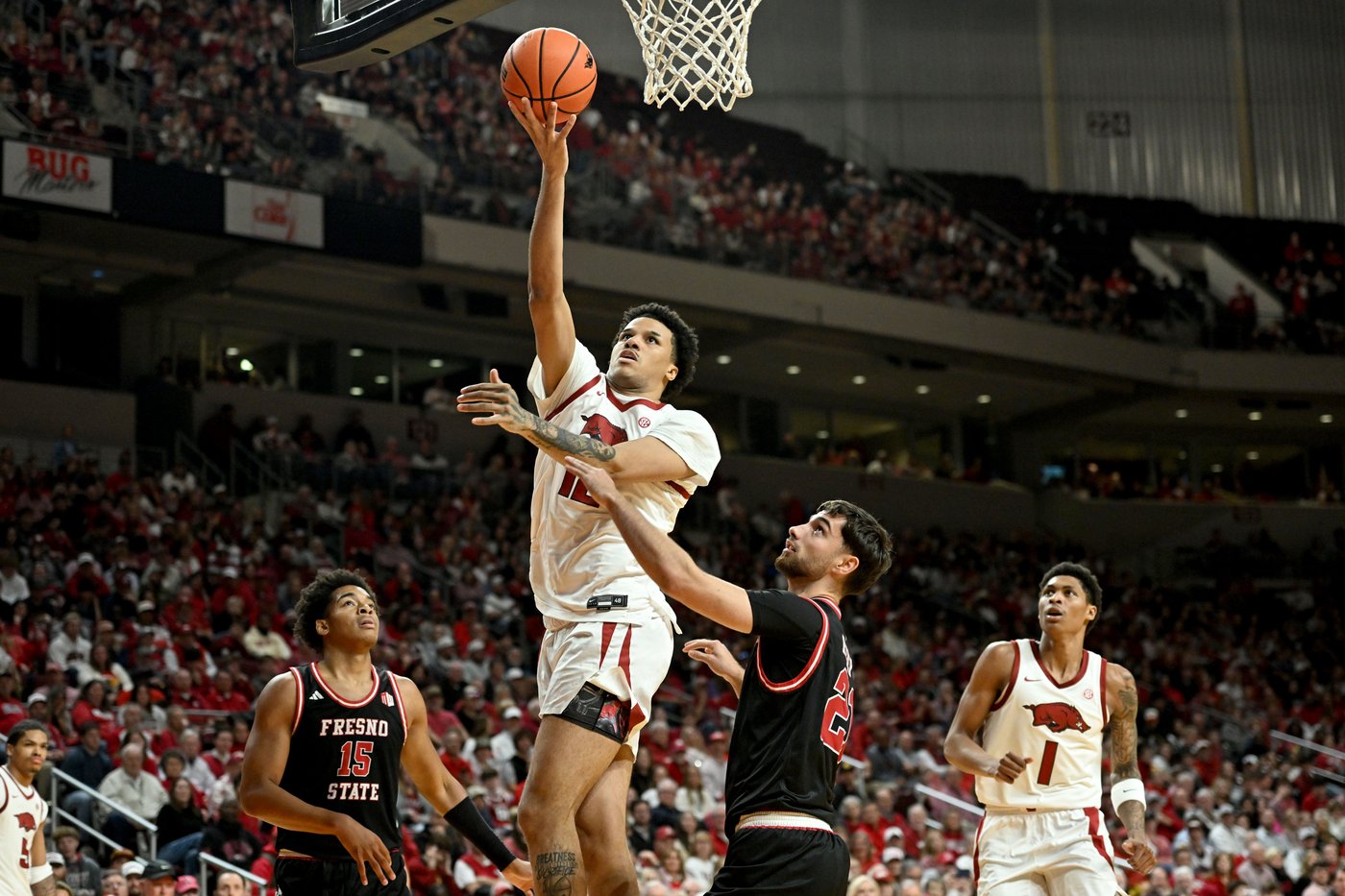 Acuff scores 18 points to lead No. 25 Arkansas over Fresno State 82-58 | iNFOnews.ca Acuff scores 18 points to lead No. 25 Arkansas over Fresno State 82-58 | iNFOnews.ca