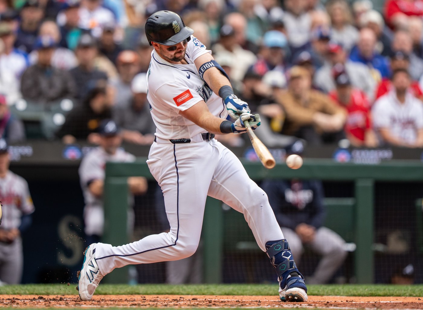 Mariners star catcher Cal Raleigh had hunch right oblique injury would cause IL stint | iNFOnews.ca