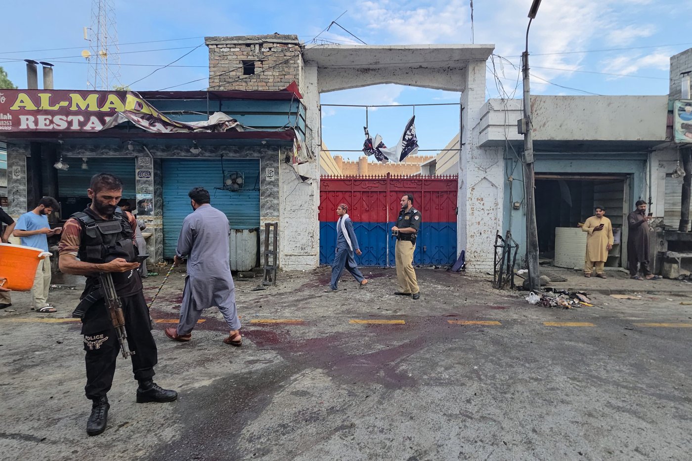 A suicide bomber strikes an antimilitant rally in northwestern Pakistan, killing at least 14 | iNFOnews.ca A suicide bomber strikes an antimilitant rally in northwestern Pakistan, killing at least 14 | iNFOnews.ca