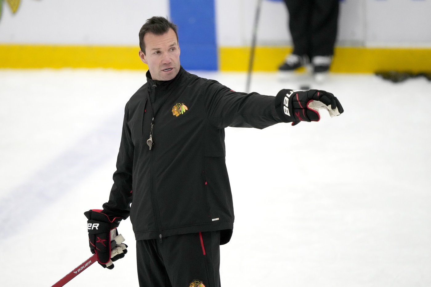 Taylor Hall hoping to provide a boost for the Blackhawks in his return from knee surgery | iNFOnews.ca