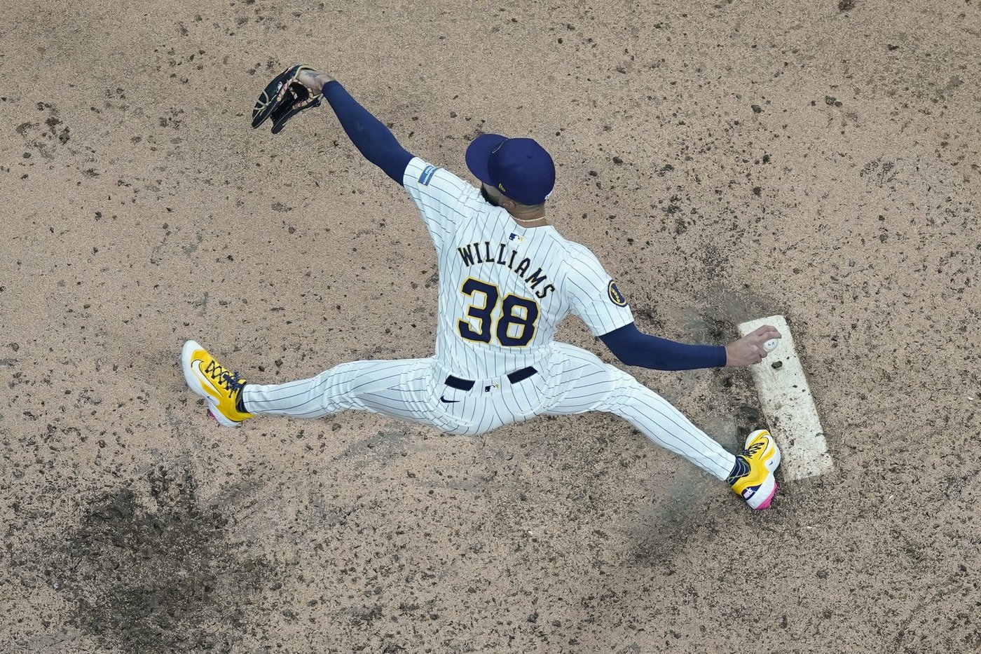 Brewers closer Devin Williams makes no excuses after Mets' stunning 9th-inning comeback | iNFOnews.ca