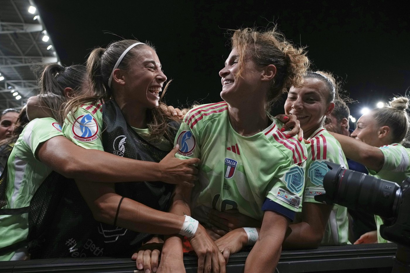 Italy is one win away from women’s Euro final, 3 years after players were permitted to turn pro | iNFOnews.ca Italy is one win away from women’s Euro final, 3 years after players were permitted to turn pro | iNFOnews.ca