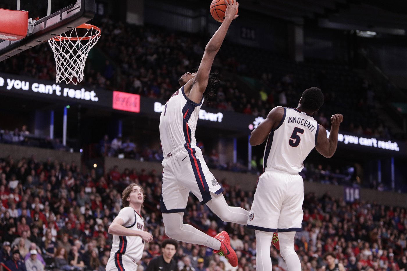 No. 19 Gonzaga rolls to 81-50 victory over Portland | iNFOnews.ca