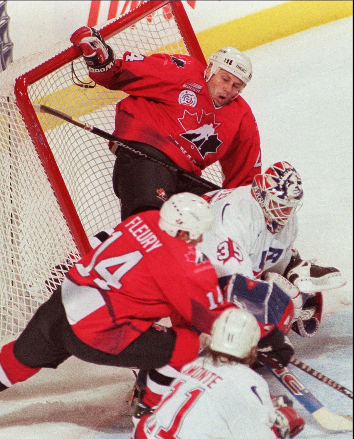 Lyle Odelein, Stanley Cup winning defenseman who played for several NHL organizations, dies at 58 | iNFOnews.ca
