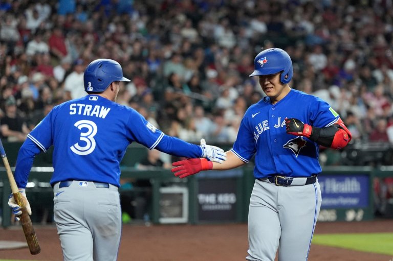 Blue Jays ride an 8-run first inning to a 10-4 win over the Diamondbacks, snapping 4-game skid | iNFOnews.ca