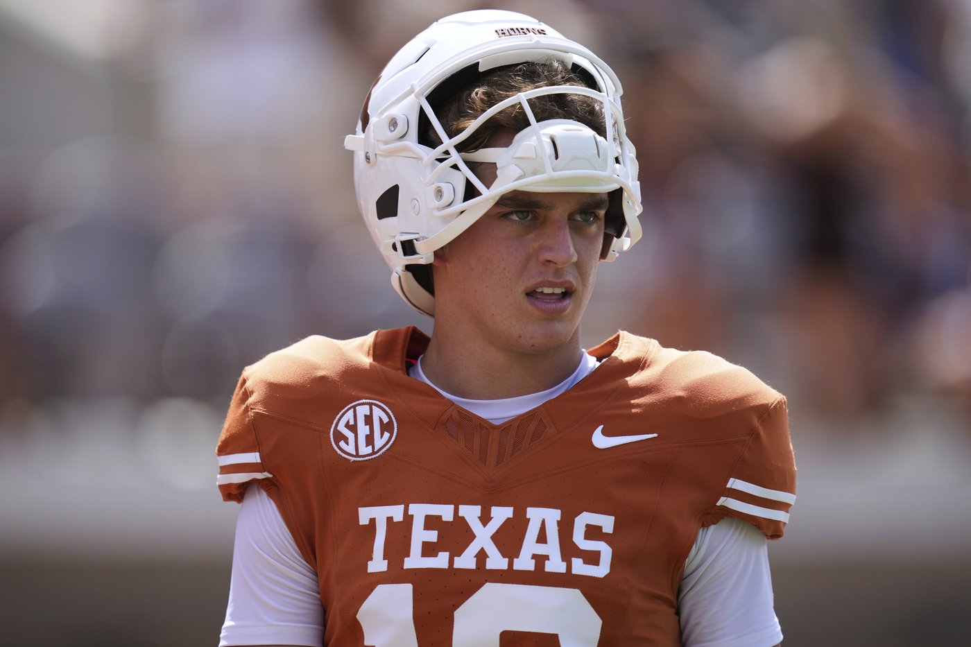 Arch Manning promises to improve as Texas prepares for its last game before SEC play | iNFOnews.ca