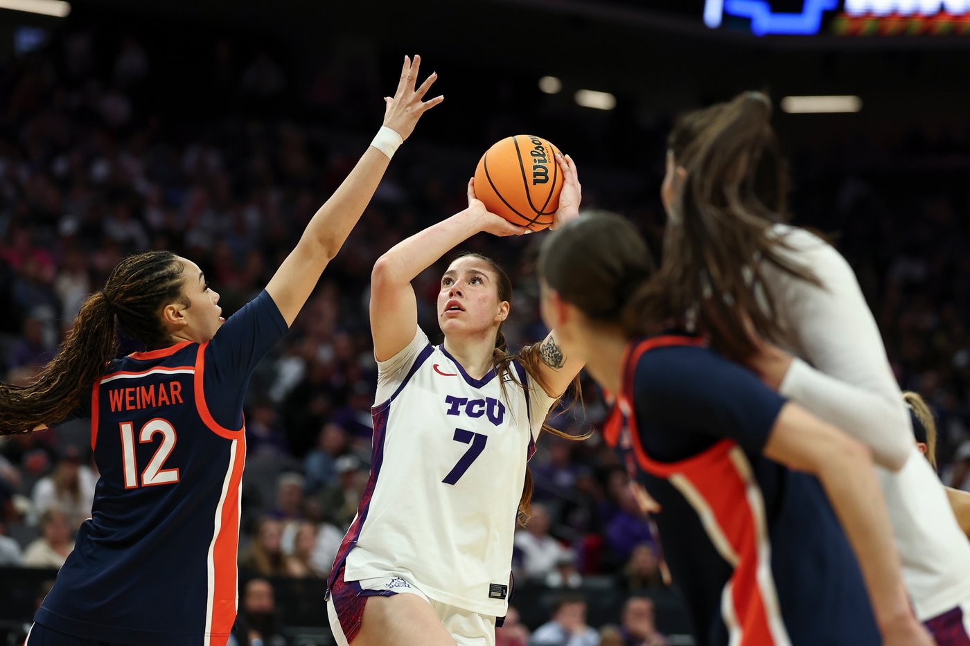 South Carolina looks to get back to the women's Final Four while TCU is trying for its 1st trip | iNFOnews.ca