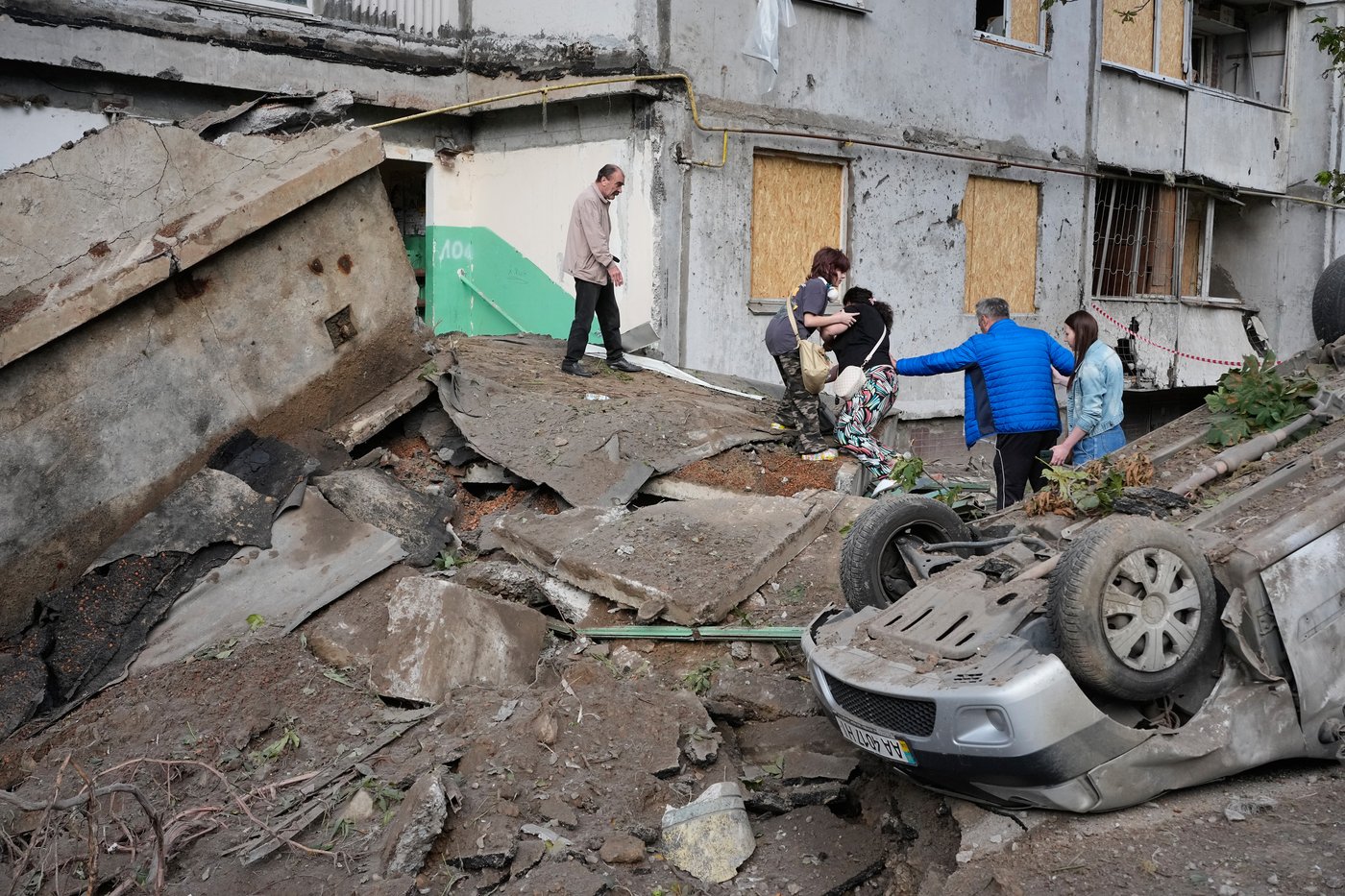 Russian missile and drone attack on Ukraine's capital kills at least 10 | iNFOnews.ca Russian missile and drone attack on Ukraine's capital kills at least 10 | iNFOnews.ca