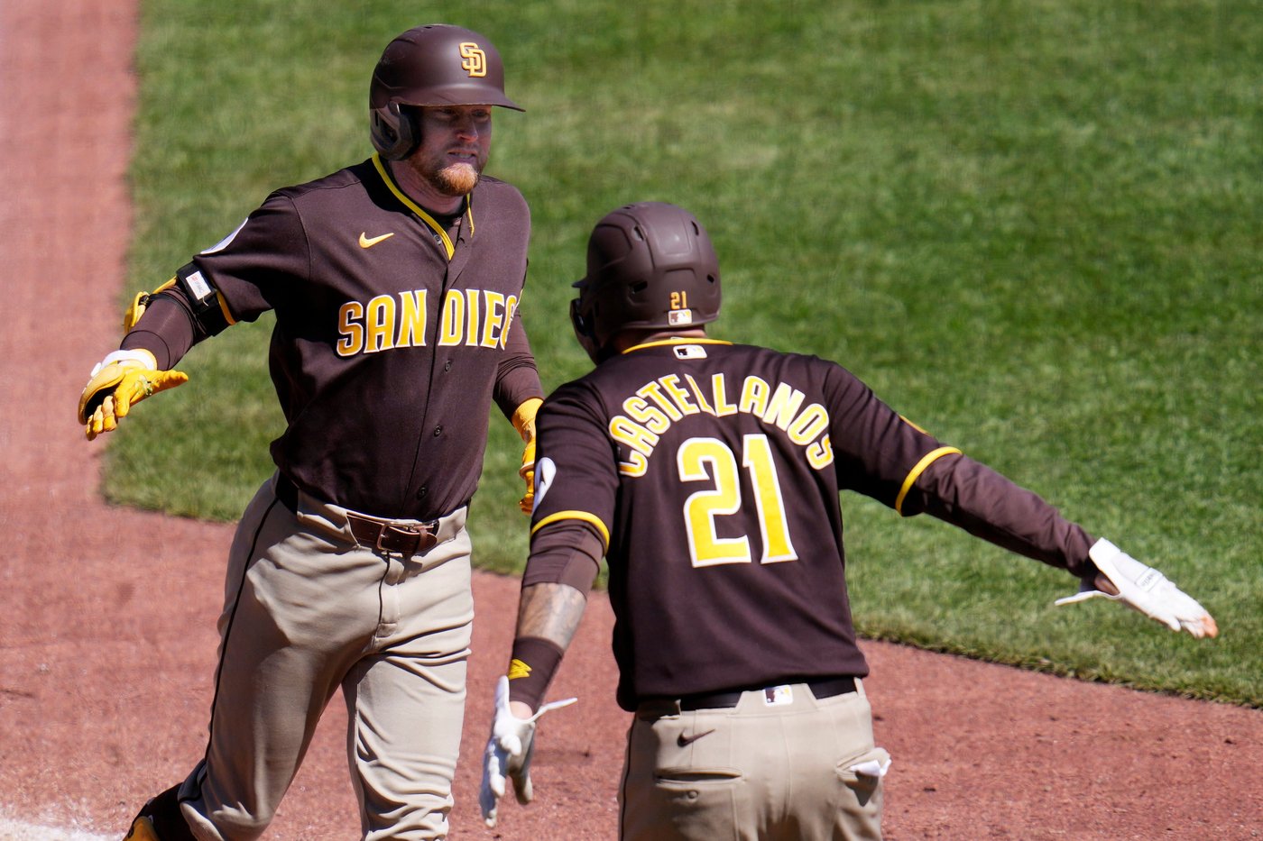 Nick Castellanos’ two-run double, Jake Cronenworth's homer spark Padres over Pirates 8-2 | iNFOnews.ca