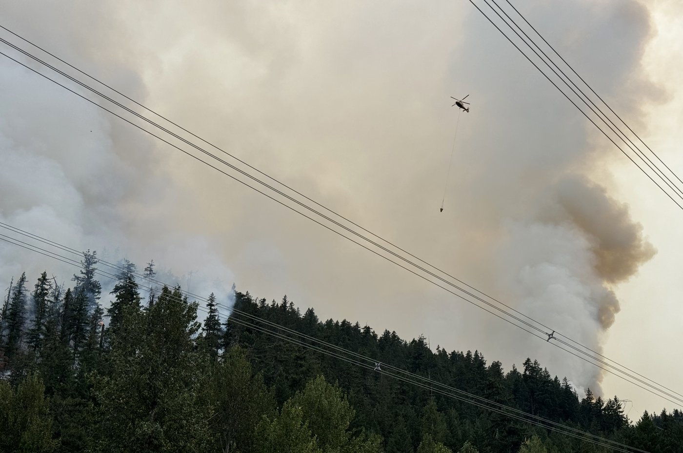 Nervous times in Pemberton, B.C., as residents watch fire fight from their backyards | iNhome Nervous times in Pemberton, B.C., as residents watch fire fight from their backyards | iNhome