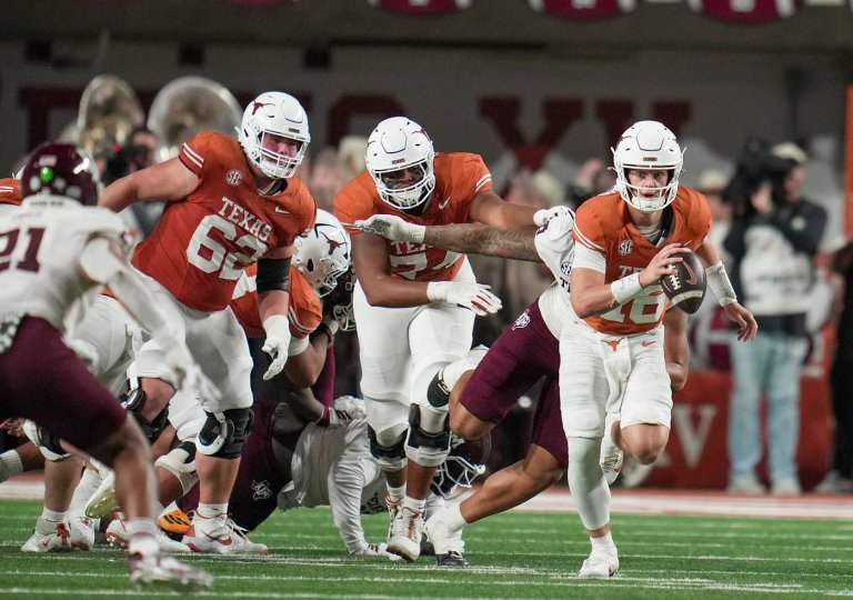 No. 16 Texas spoils No. 3 Texas A&M's perfect season 27-17, knocks Aggies out of SEC title game | iNFOnews.ca