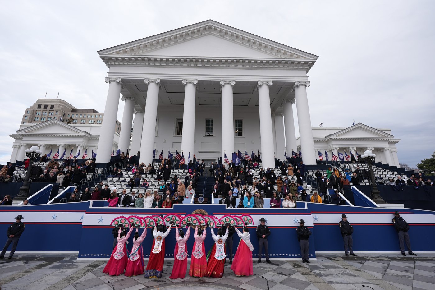 Abigail Spanberger sworn in as Virginia's first woman governor | iNFOnews.ca Abigail Spanberger sworn in as Virginia's first woman governor | iNFOnews.ca