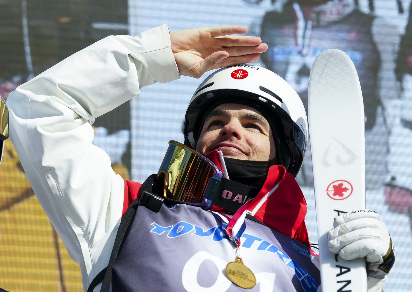 'A legend': Moguls great Mikaël Kingsbury gets high praise from Alexandre Bilodeau | iNFOnews.ca