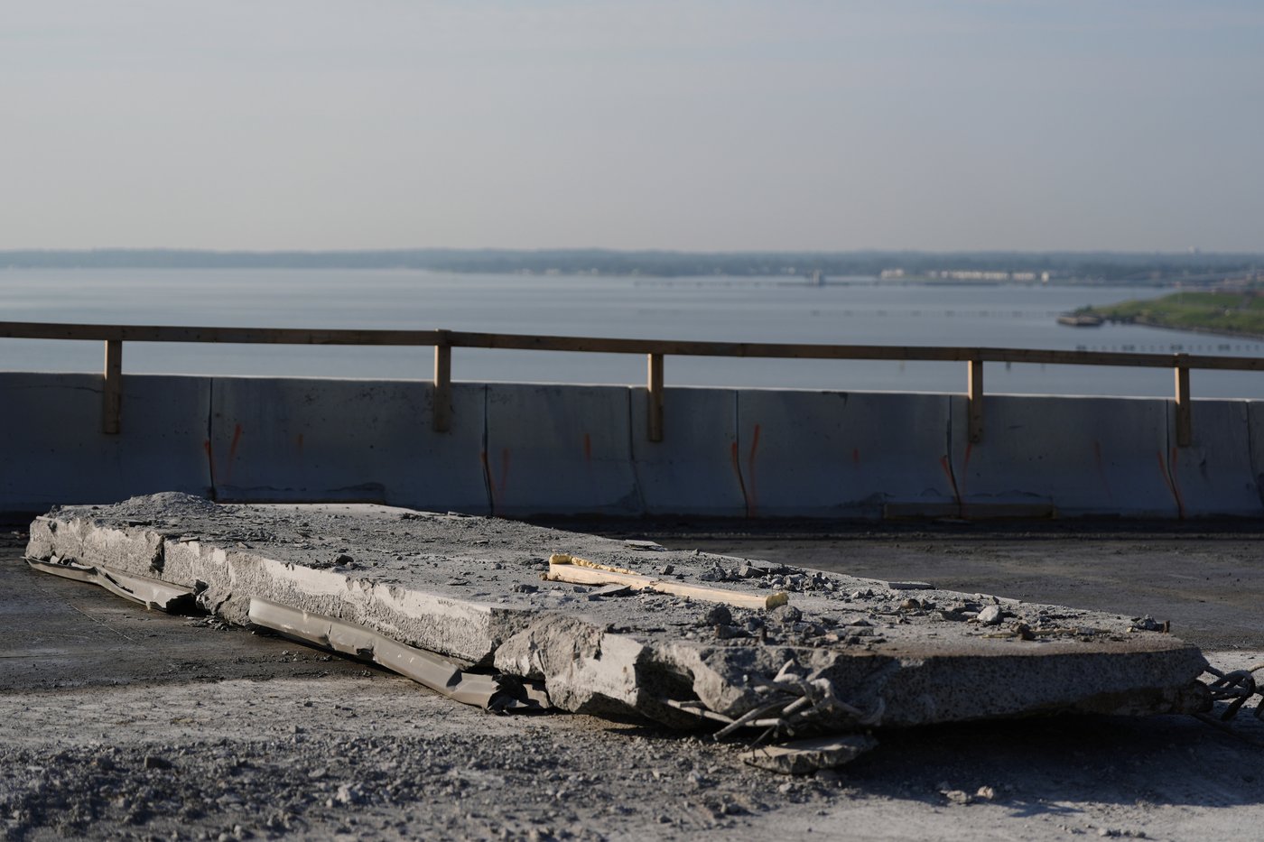 Demolition begins on last pieces of Baltimore's collapsed Francis Scott Key Bridge | iNFOnews.ca
