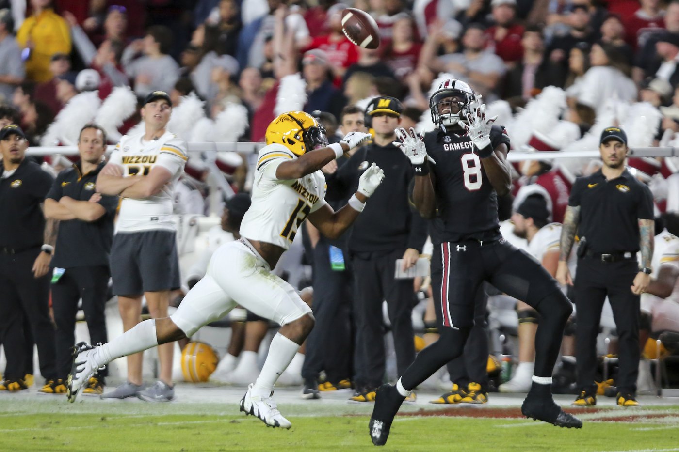 Sellers throws career-high 5 TD passes, No. 23 South Carolina beats No. 24 Missouri 34-30 | iNFOnews.ca Sellers throws career-high 5 TD passes, No. 23 South Carolina beats No. 24 Missouri 34-30 | iNFOnews.ca