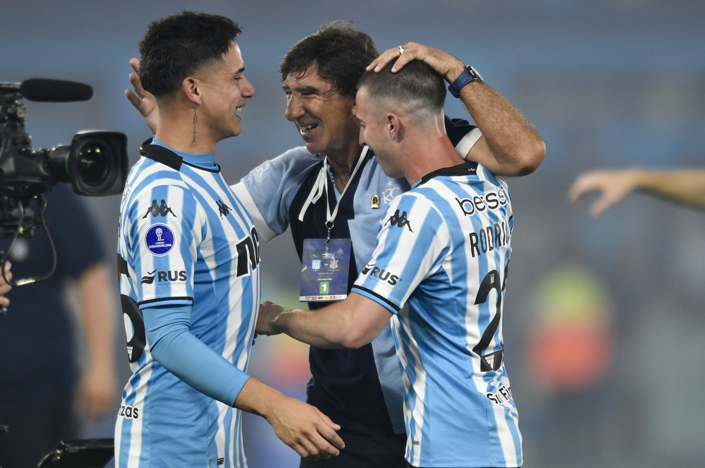 Depay's Corinthians knocked out by Argentina's Racing in Copa Sudamericana semifinal | iNFOnews.ca