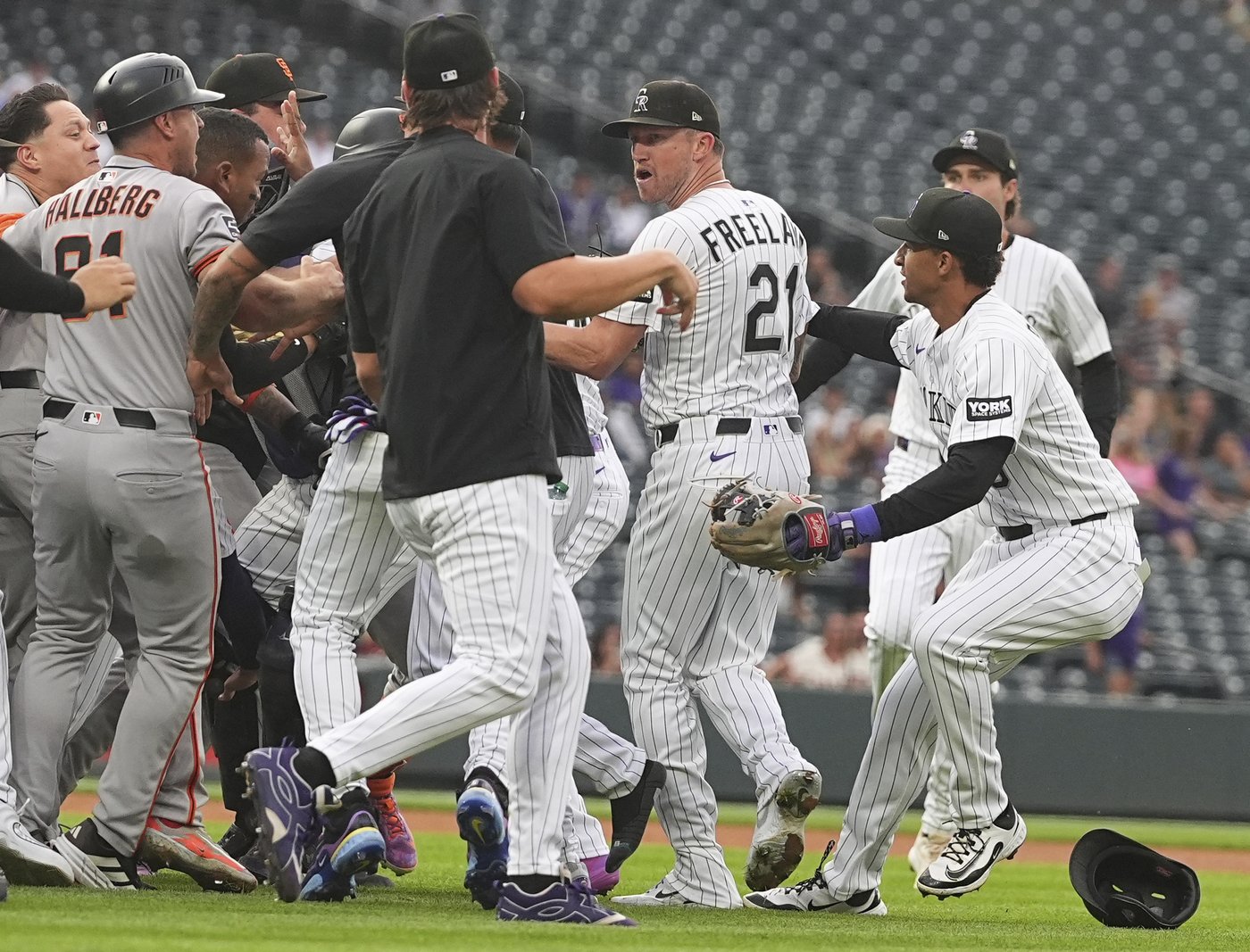 Three ejected in Giants-Rockies game, delaying Rafael Devers' 30th home run trot of season | iNFOnews.ca