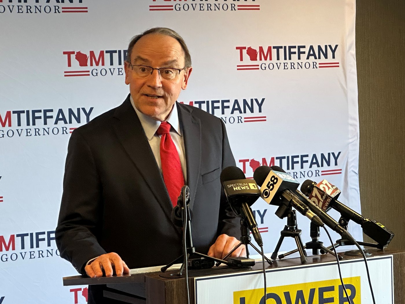 Trump endorses Rep. Tom Tiffany in Wisconsin's open governor's race, leading GOP rival to drop out | iNFOnews.ca