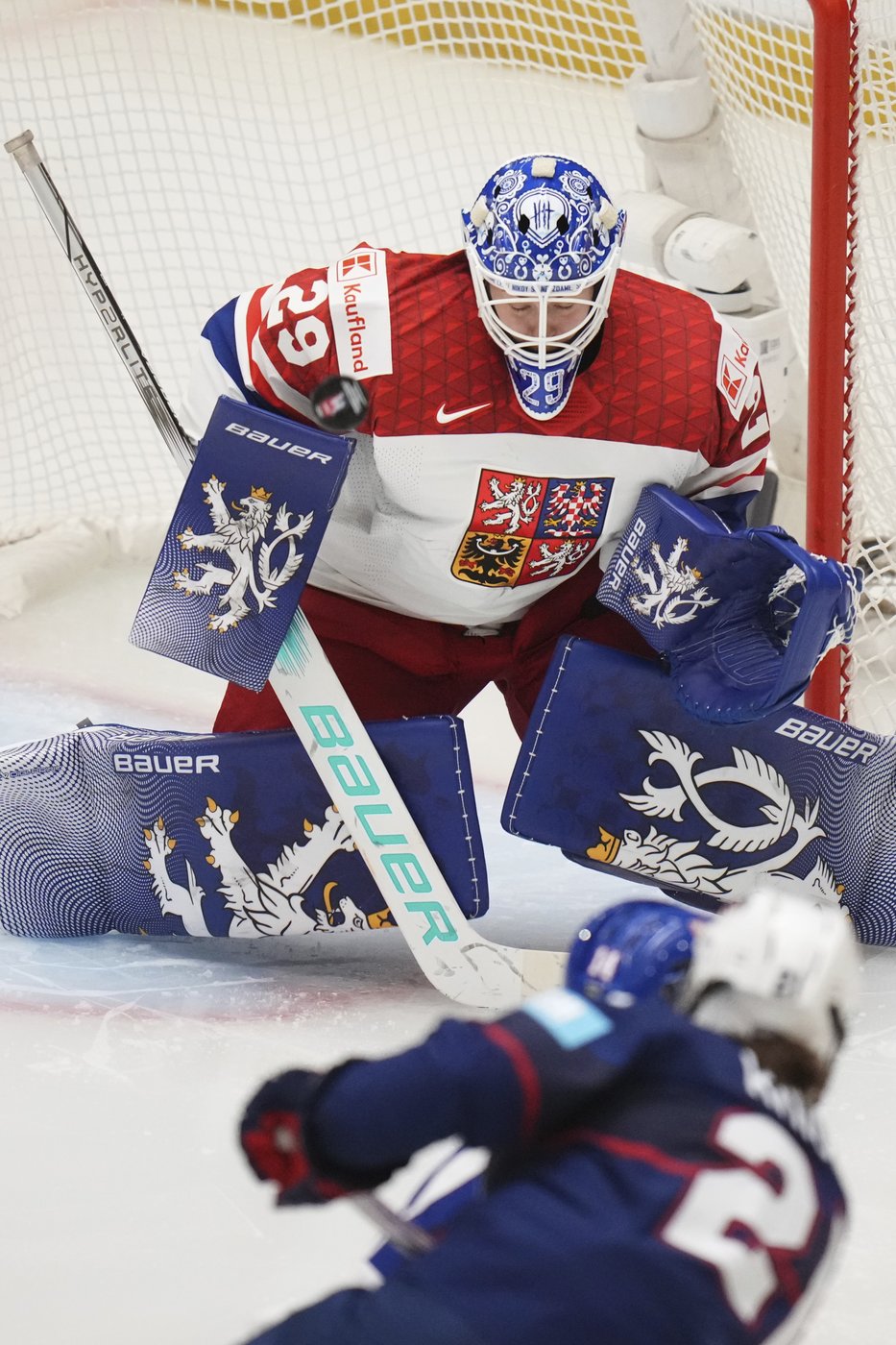 Canada blasts Finland 8-1 to face the US in another women’s ice hockey worlds final | iNFOnews.ca
