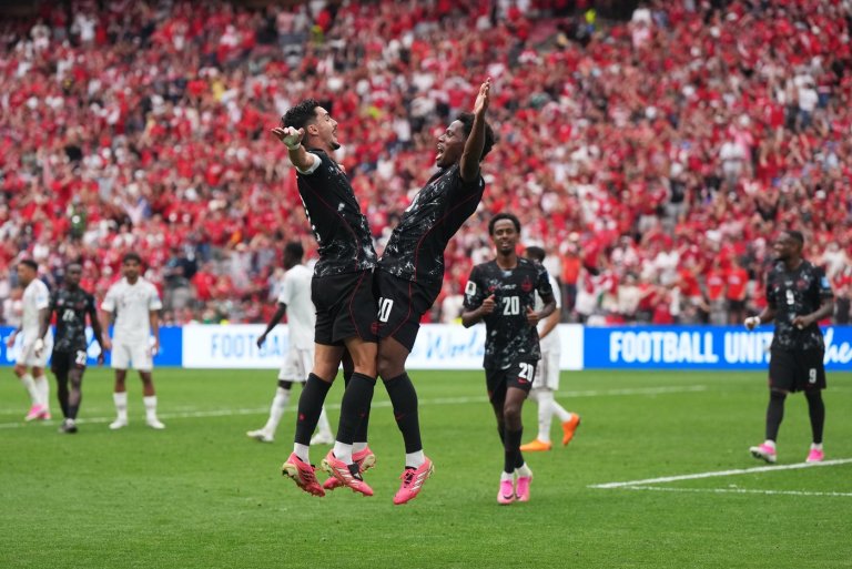 Canada routs Qatar 6-0 for historic first win at FIFA World Cup | iNFOnews.ca