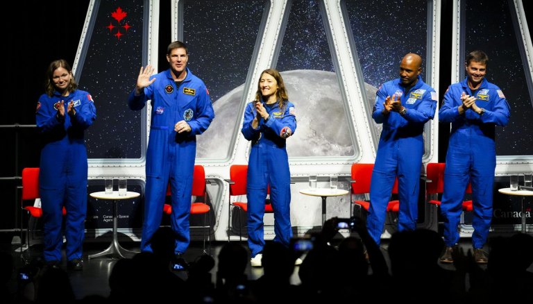 Artemis II crew gets hero's welcome at Canadian Space Agency headquarters in Quebec | iNFOnews.ca