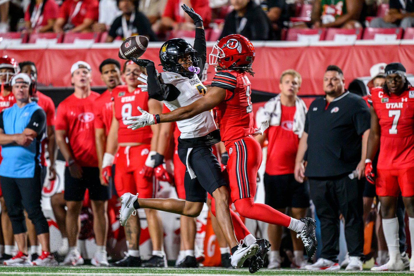 Dampier and Parker star in No. 21 Utah's first opener without Whittingham in 21 years | iNFOnews.ca Dampier and Parker star in No. 21 Utah's first opener without Whittingham in 21 years | iNFOnews.ca