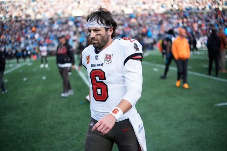 Slumping Buccaneers still control playoff fate when they visit Dolphins | iNFOnews.ca