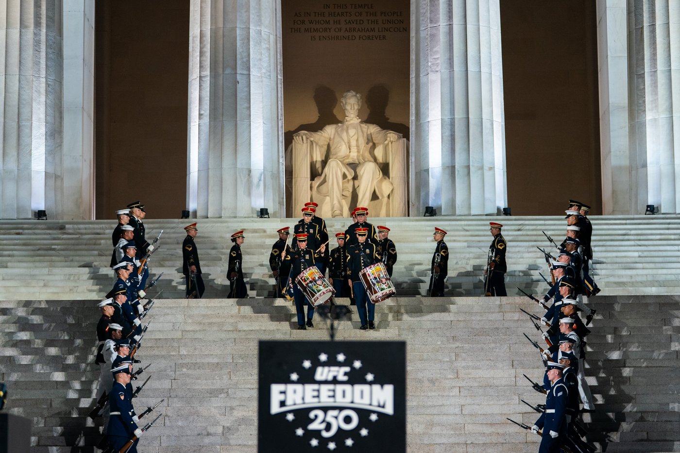 An octagon on the White House lawn for Trump's 80th birthday and the nation's 250th, in photos | iNFOnews.ca