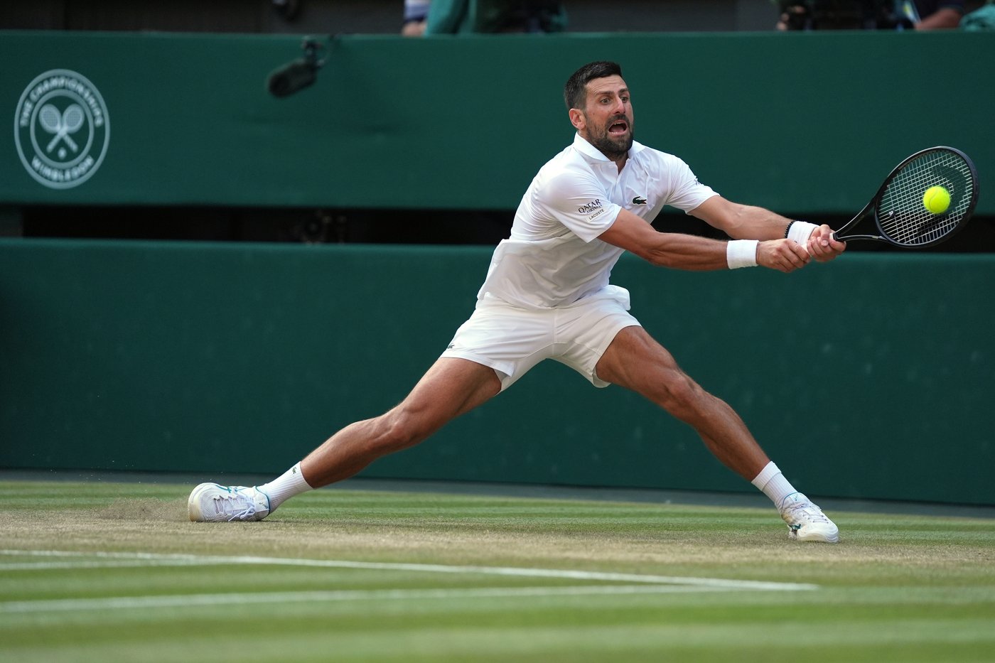 Djokovic outlasts Auger-Aliassime after more than 5 hours to reach Wimbledon semifinals at age 39 | iNFOnews.ca