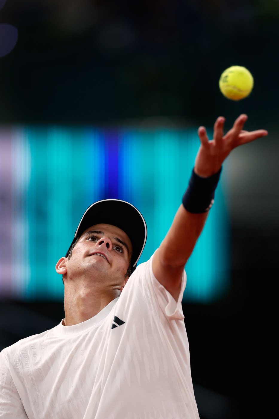 No. 1 Jannik Sinner beats rising star Rafael Jódar in Madrid and declares 'what a player' | iNFOnews.ca