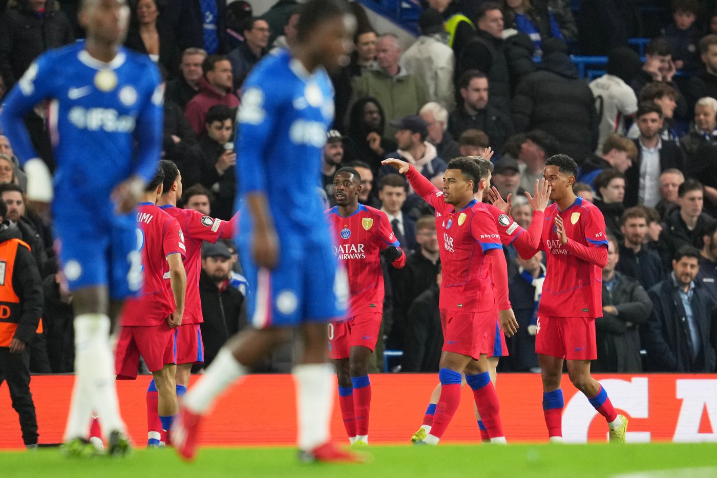 PSG's Kvaratskhelia and Barcola punish Chelsea again in Champions League | iNFOnews.ca