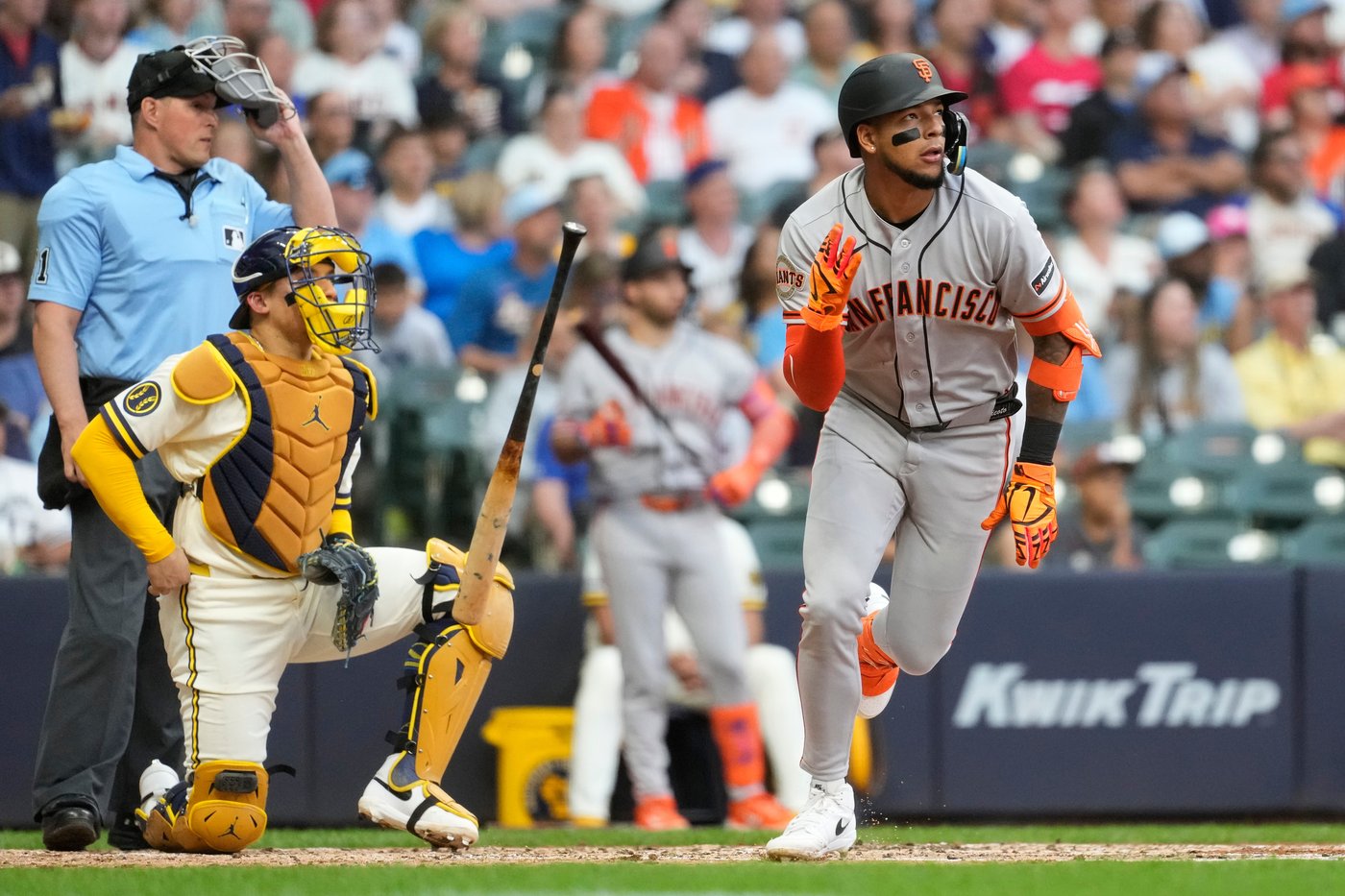 Webb and Bericoto lead the way as Giants hold off the Brewers 1-0 | iNFOnews.ca Webb and Bericoto lead the way as Giants hold off the Brewers 1-0 | iNFOnews.ca
