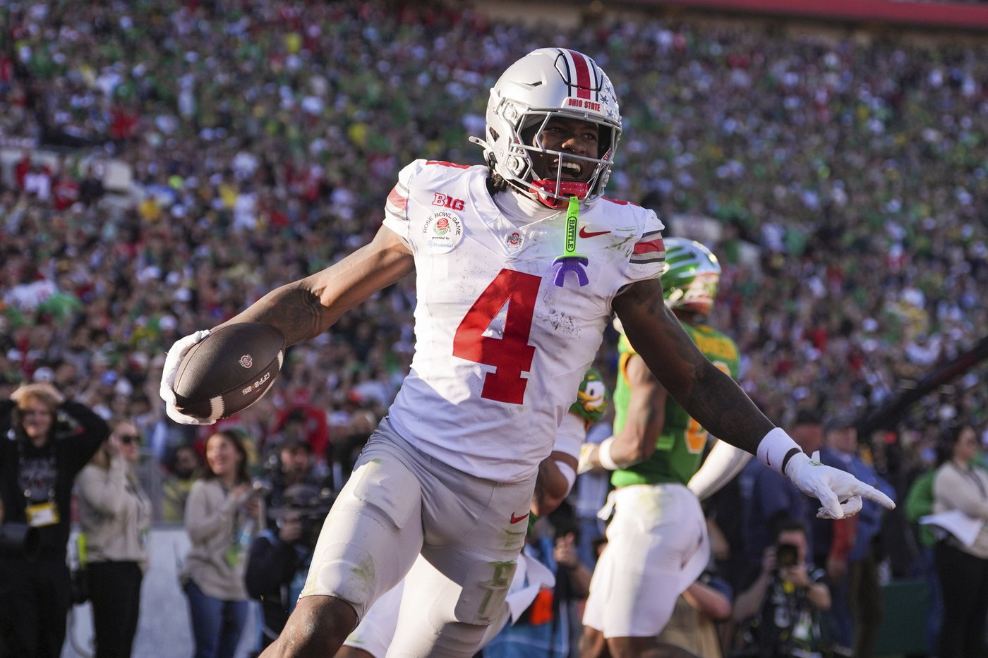 No. 6 Ohio State blasts top-ranked Oregon 41-21 in the Rose Bowl, advances to CFP semifinals | iNFOnews.ca