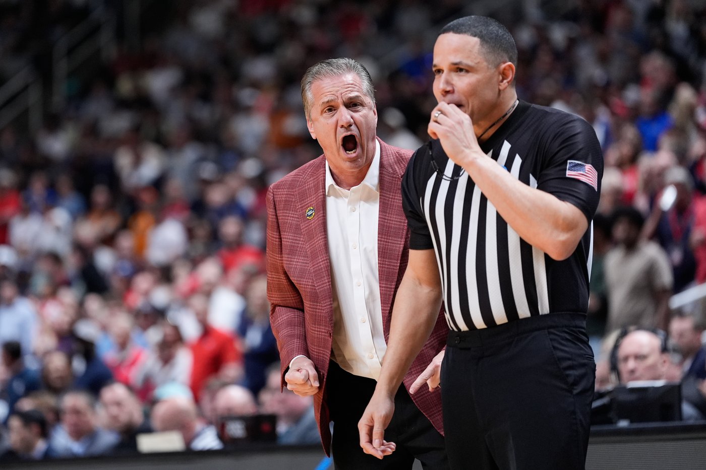 Top-seeded Arizona beats Arkansas 109-88 to reach the Elite Eight for the 1st time since 2015 | iNFOnews.ca Top-seeded Arizona beats Arkansas 109-88 to reach the Elite Eight for the 1st time since 2015 | iNFOnews.ca