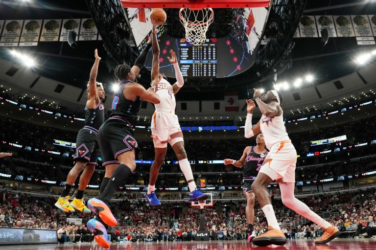 Devin Booker scores 30 points, Jalen Green adds 25 as Suns hold off Bulls 120-110 | iNFOnews.ca