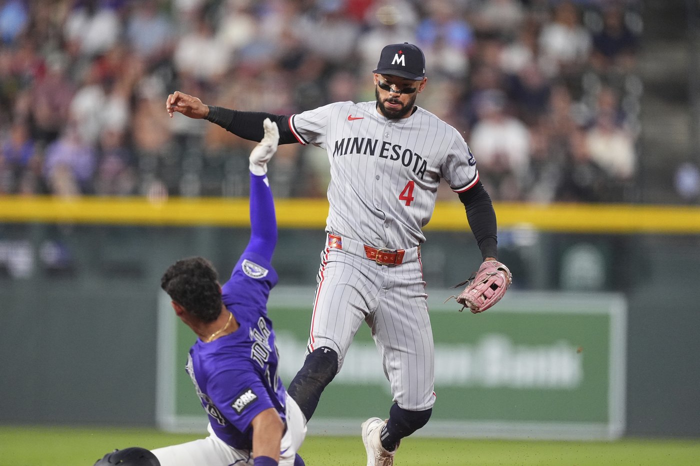 Rockies beat Twins 10-6 for first home series victory of the season | iNFOnews.ca