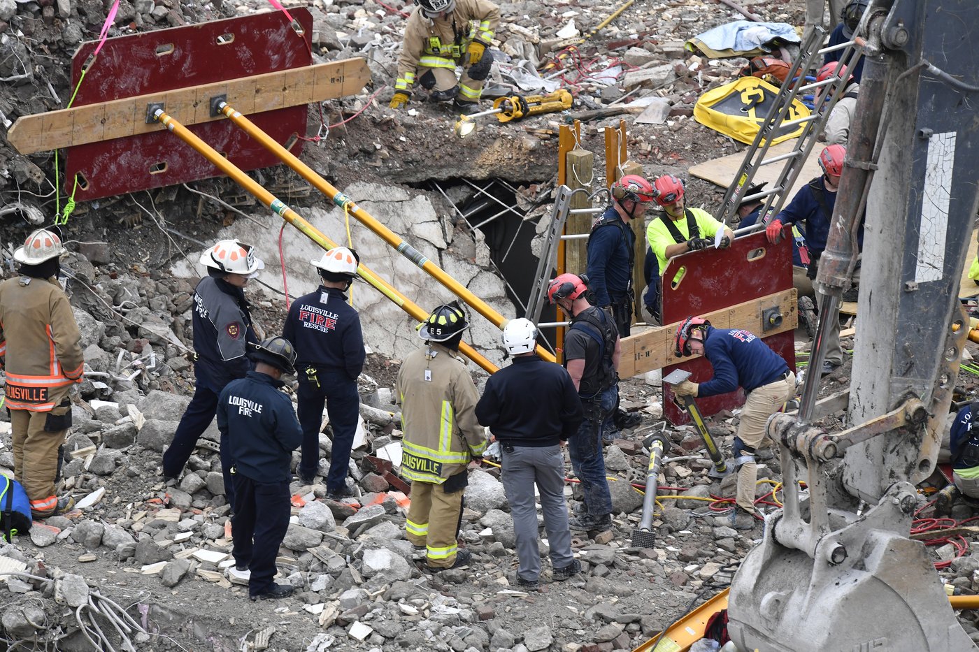 Worker rescued from rubble after construction accident in Kentucky | iNFOnews.ca