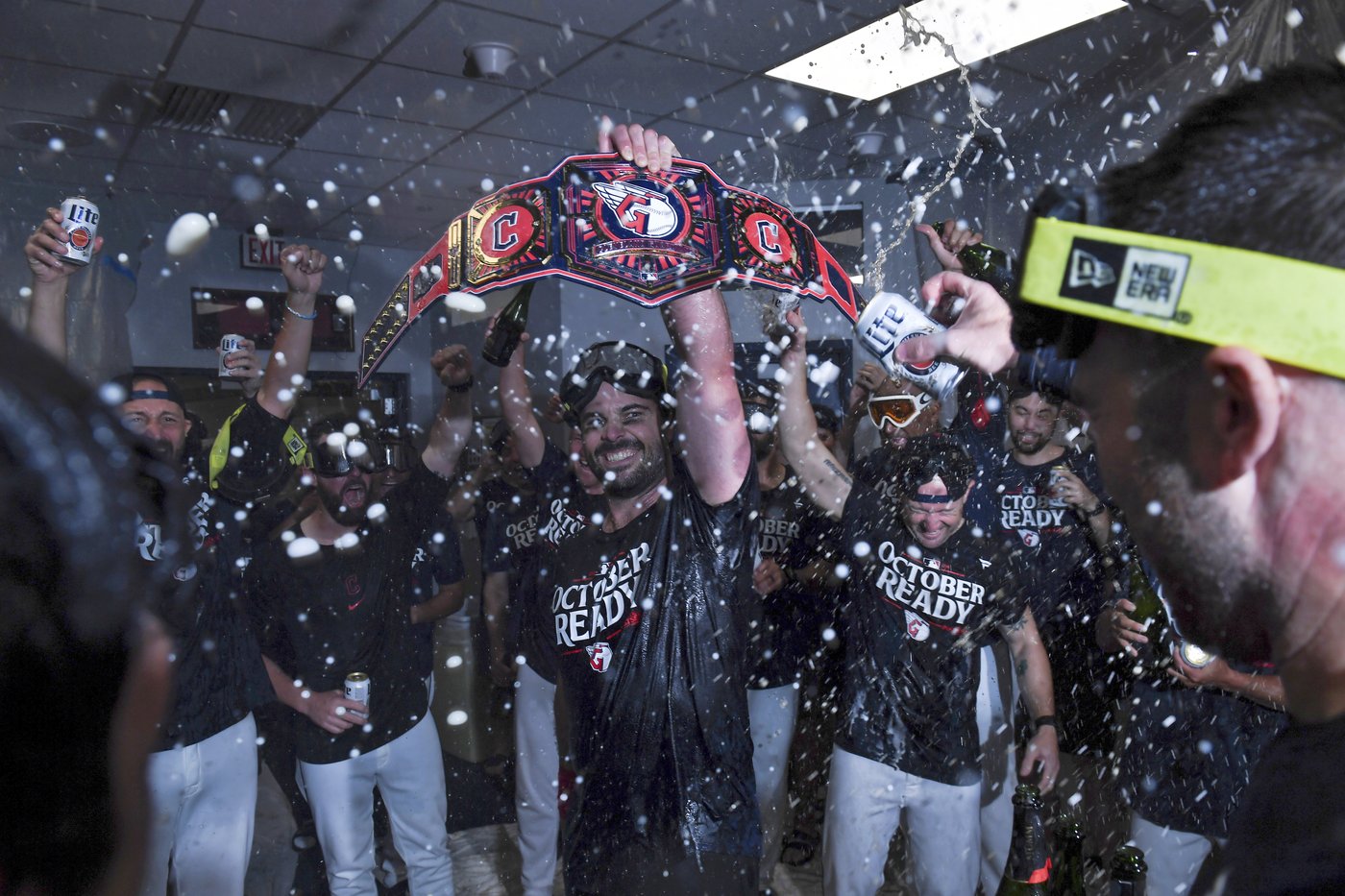 Guardians clinch AL playoff berth with walk-off, 3-2 win in 10 innings over Twins | iNFOnews.ca