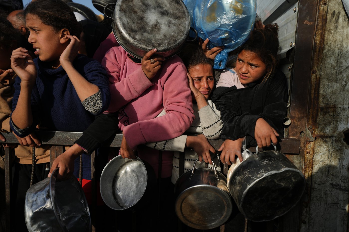 Ramadan ushers in a month of fasting, worship and charity for Muslims, in photos | iNFOnews.ca