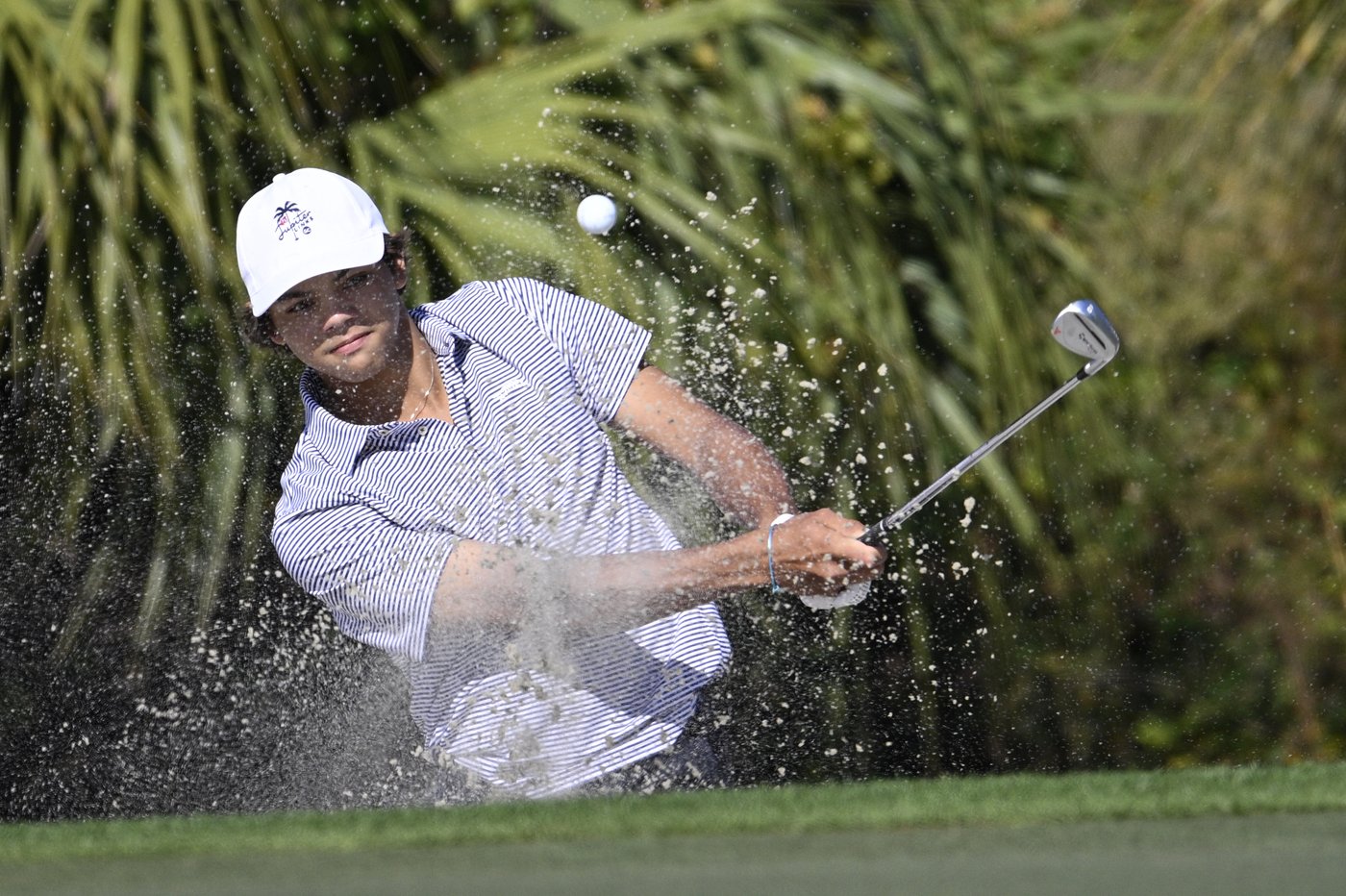 Tiger Woods and son Charlie share the lead at PNC Championship in Orlando | iNFOnews.ca