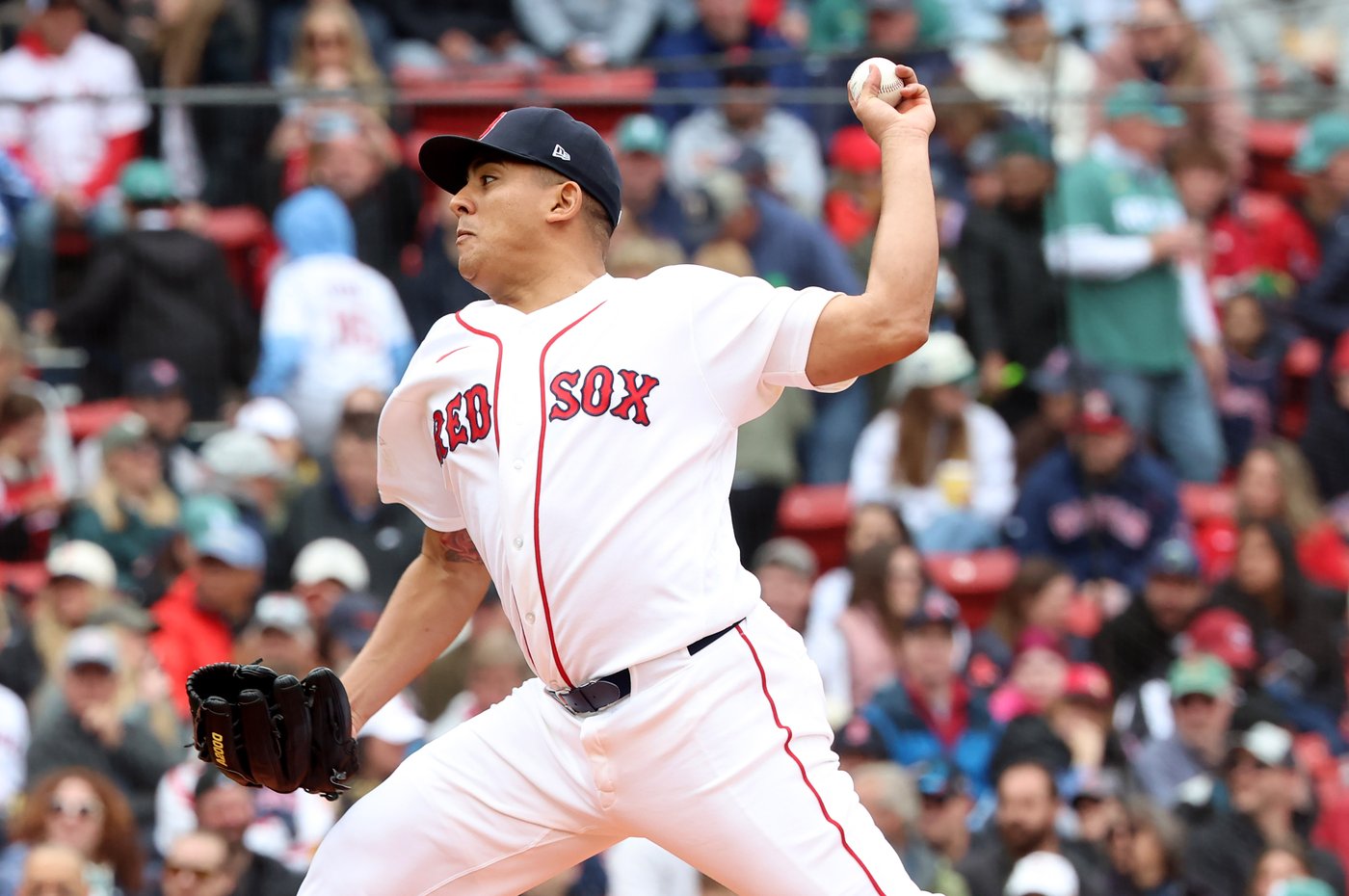 Red Sox starter Suárez leaves loss to Astros after 4 innings due to hamstring tightness | iNFOnews.ca Red Sox starter Suárez leaves loss to Astros after 4 innings due to hamstring tightness | iNFOnews.ca