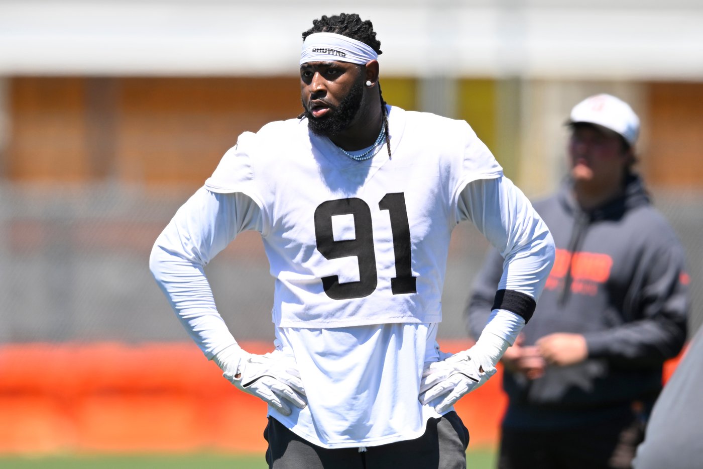 Jared Verse arrives in Cleveland, vows to bring his own style after Myles Garrett trade | iNFOnews.ca
