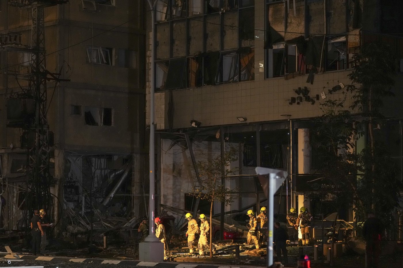 Israeli airstrike hits central Beirut near key government buildings and embassies | iNFOnews.ca