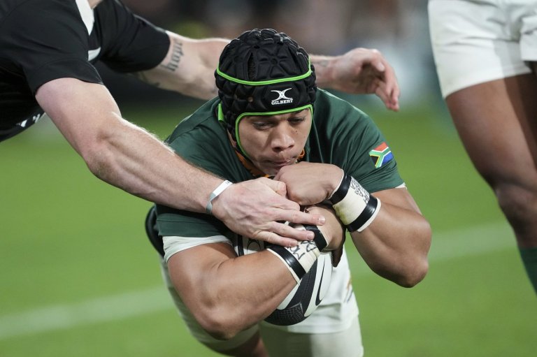 South Africa beats New Zealand 43-10, inflicting the All Blacks' heaviest test loss | iNFOnews.ca