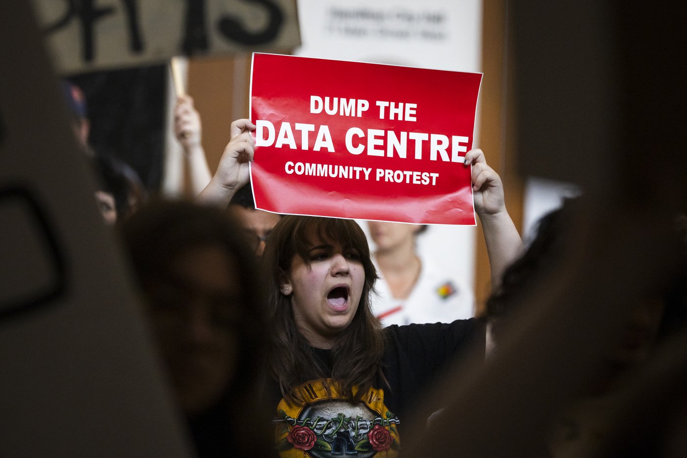 Opposition brewing as data centre capacity is set to explode across Canada | iNFOnews.ca Opposition brewing as data centre capacity is set to explode across Canada | iNFOnews.ca