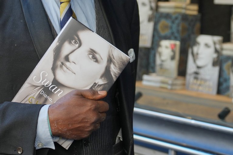 New book by Princess Diana's brother prompts war of words with King Charles III | iNFOnews.ca