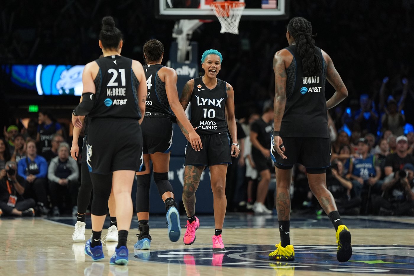 Miles, Williams help WNBA-best Lynx hold off Fever 108-100 | iNFOnews.ca Miles, Williams help WNBA-best Lynx hold off Fever 108-100 | iNFOnews.ca