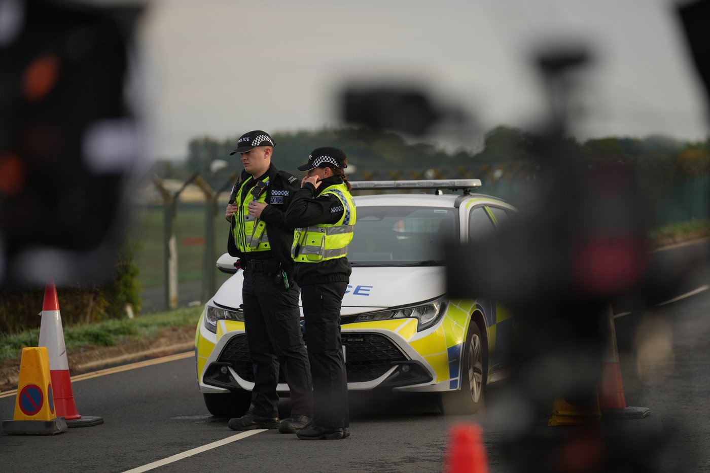 5 men arrested near a US-run air base are bailed as UK police probe whether there's a link to Iran | iNFOnews.ca 5 men arrested near a US-run air base are bailed as UK police probe whether there's a link to Iran | iNFOnews.ca