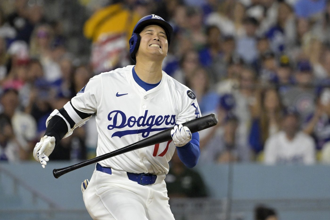 Yamamoto tosses 2-hit ball over 6 innings and Edman hits 3-run homer as Dodgers beat Cubs 3-0 | iNFOnews.ca