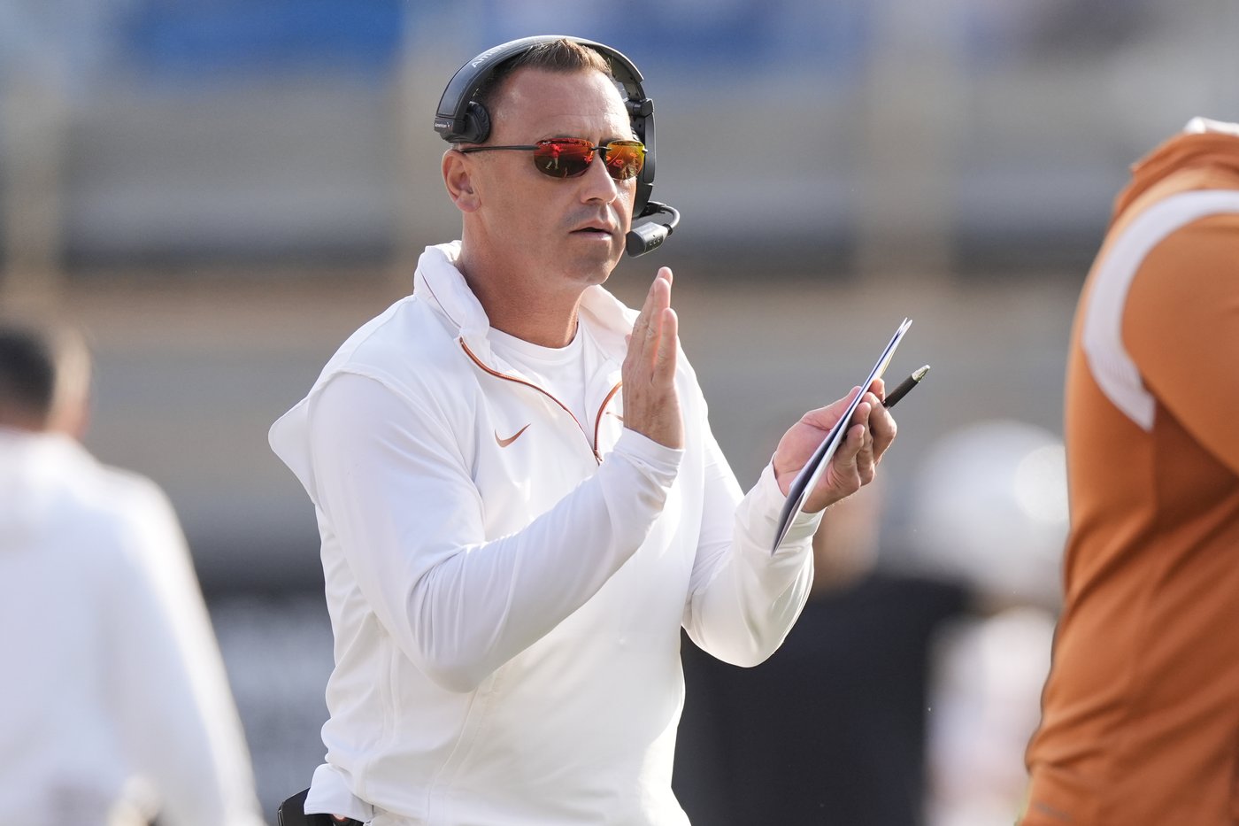 Quinn Ewers throws for 3 TDs as No. 5 Texas beats No. 25 Vanderbilt 27-24 in 'culture' win | iNFOnews.ca Quinn Ewers throws for 3 TDs as No. 5 Texas beats No. 25 Vanderbilt 27-24 in 'culture' win | iNFOnews.ca